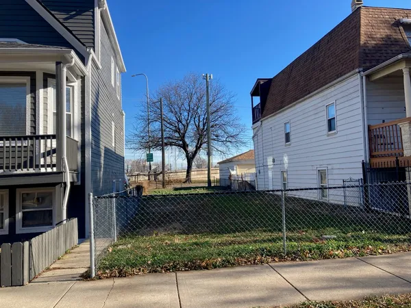 $299,000 | 3329 North Drake Avenue, Chicago, IL 60618