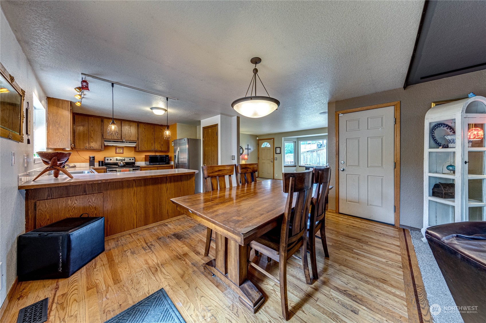 121 161st Street Southeast Bothell, WA 98012 - Photo 7 of 34 Gallery Image 7