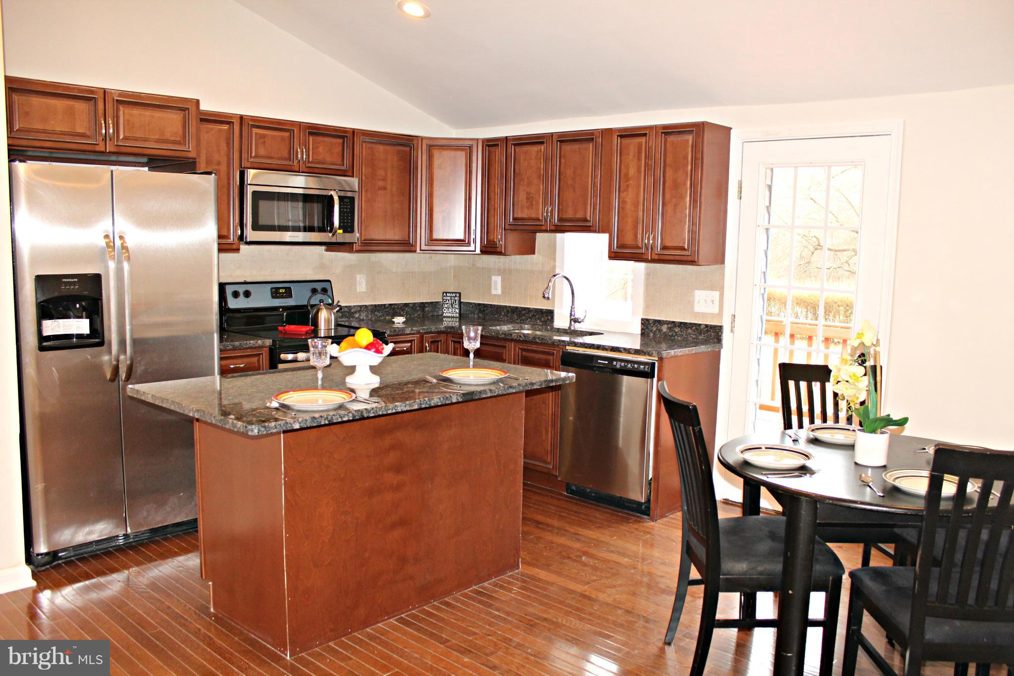 6202 McKendree Road Dunkirk, MD 20754 - Photo 4 of 15 Kitchen