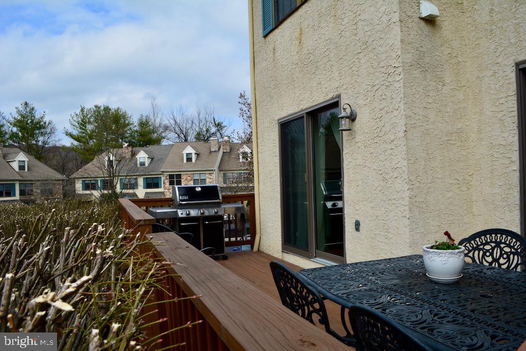 39 Sullivans Bridge Road Wayne, PA 19087 - Photo 26 of 29 Privacy Deck