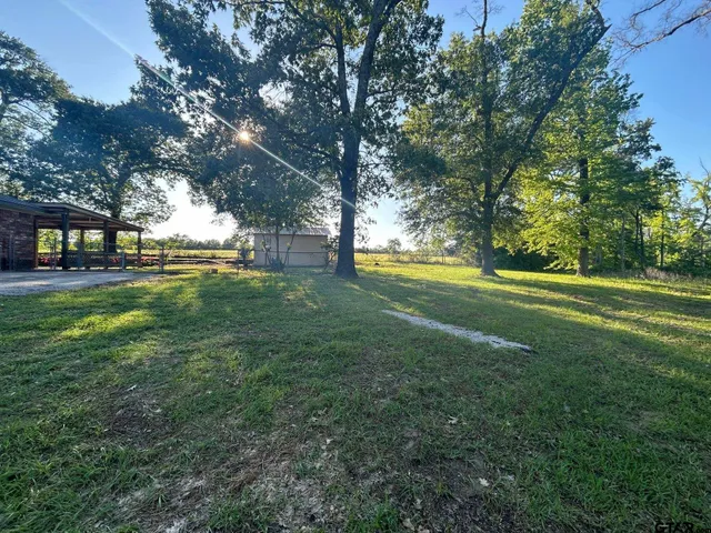 $2,095 | 10052 Lakeshore, Tyler, TX 75709