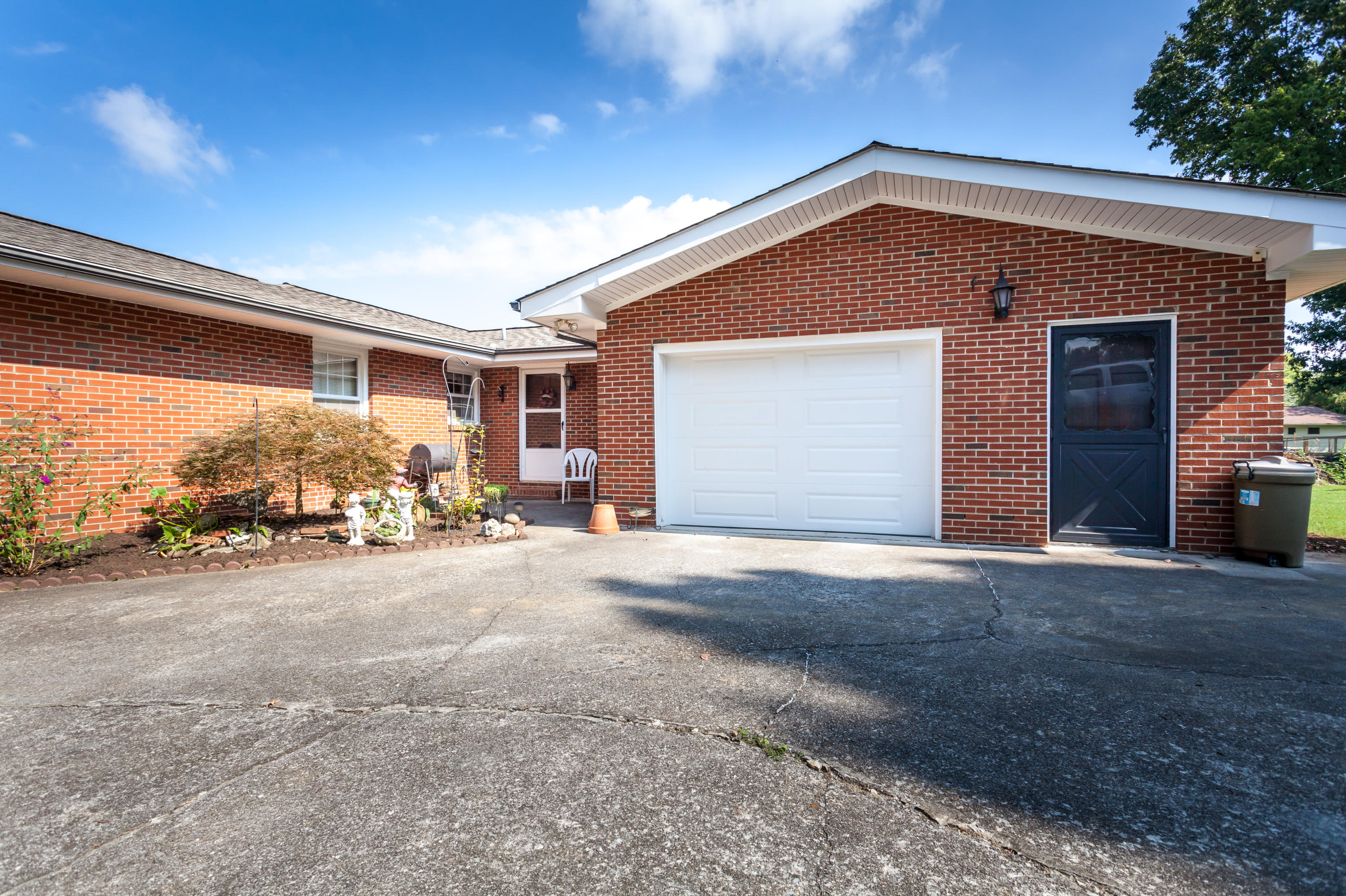2916 Byington Beaver Ridge Road Knoxville, TN 37931 - Photo 19 of 21 019150831-02-2916ByingtonBeaverRidgeRdKn