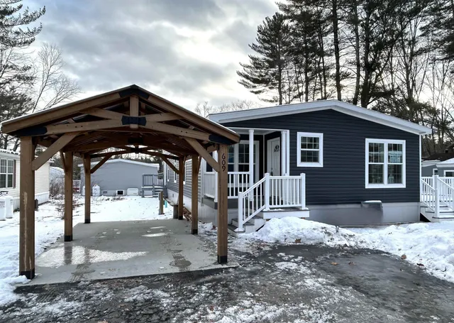 $265,000 | 609 Canterbury Drive, Exeter, NH 03833