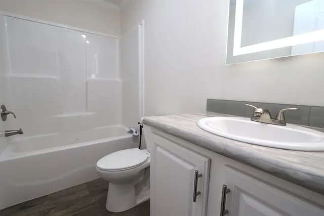 $265,000 | 609 Canterbury Drive, Exeter, NH 03833