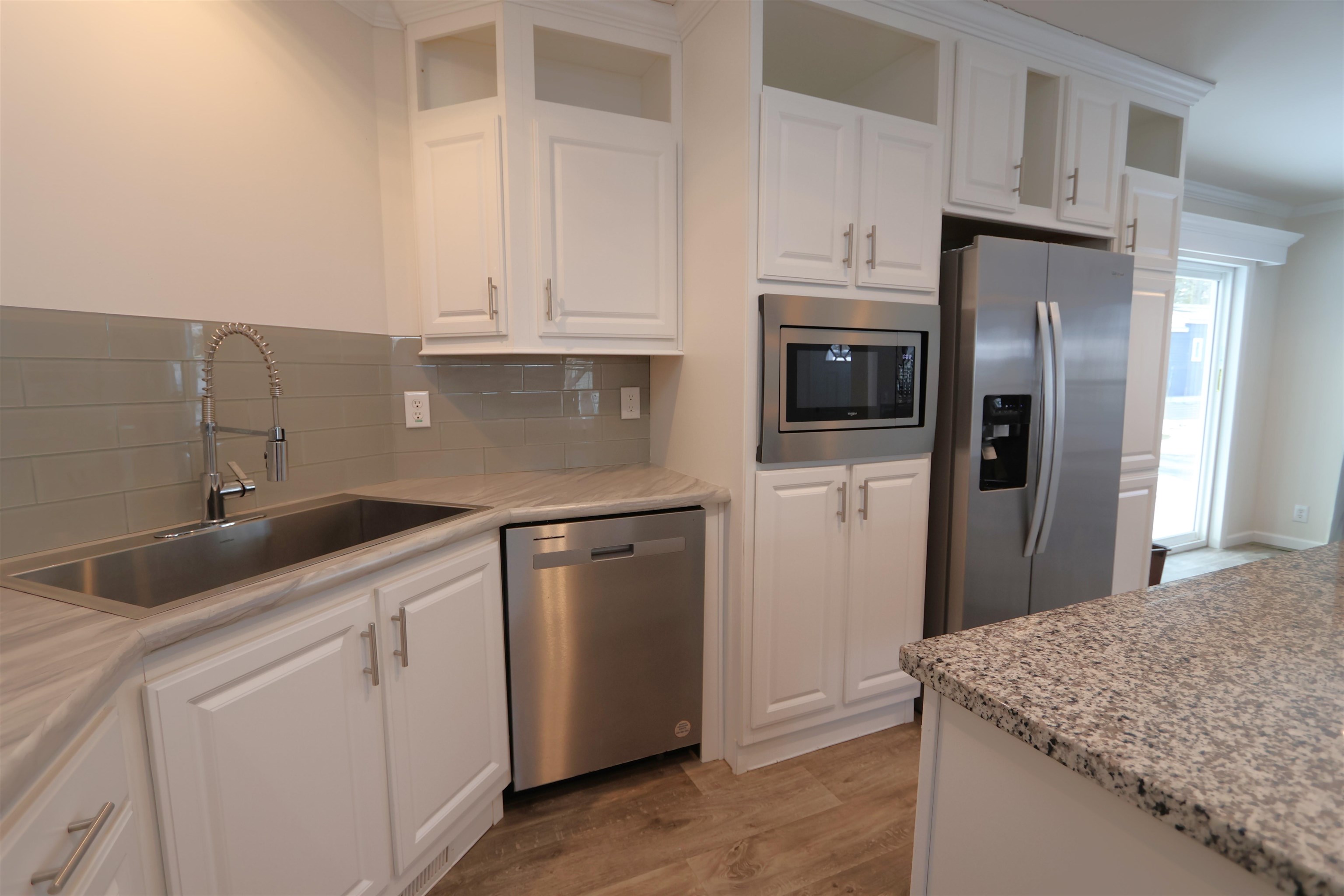 609 Canterbury Drive Exeter, NH 03833 - Photo 5 of 19