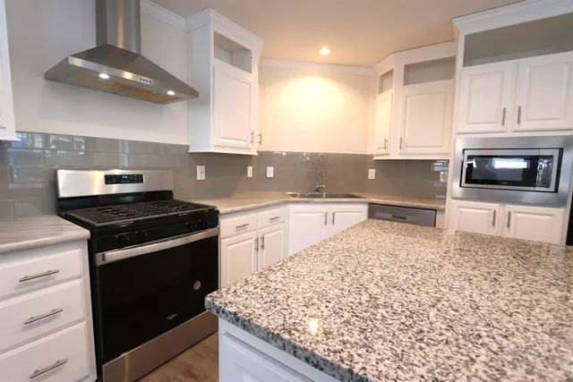 $265,000 | 609 Canterbury Drive, Exeter, NH 03833