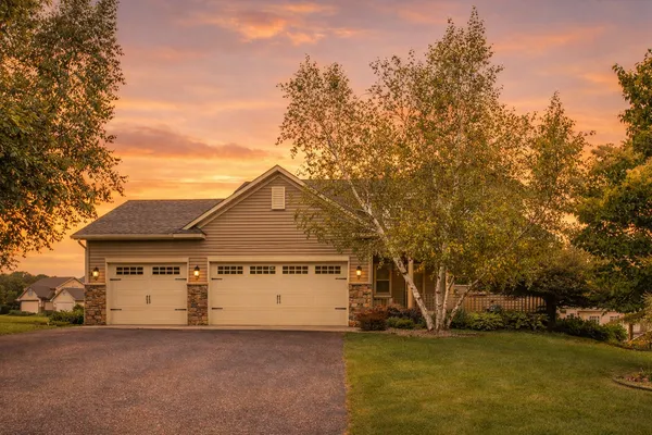 $548,900 | 19925 English Court, Farmington, MN 55024