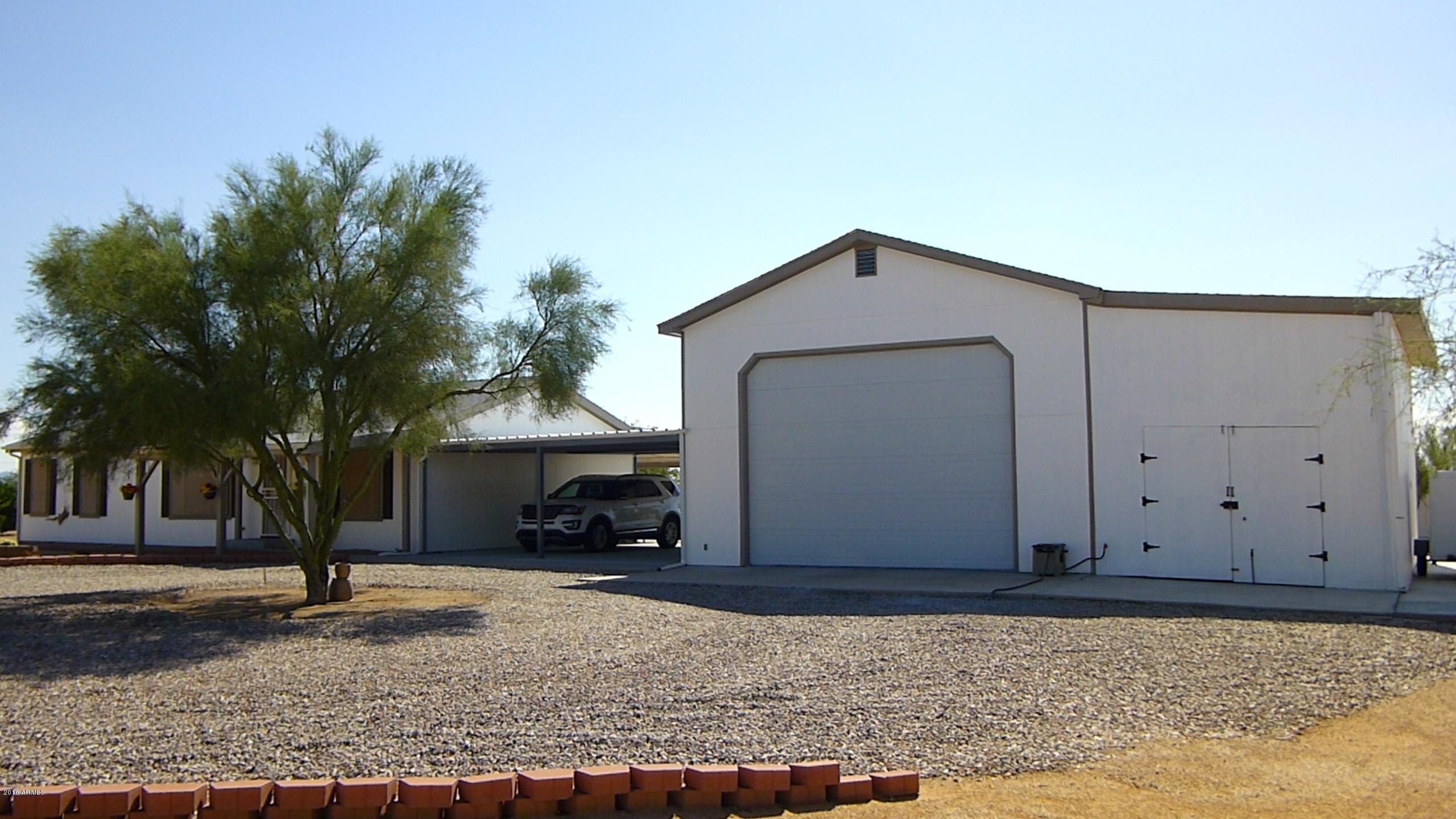 4702 North Razorback Drive Florence, AZ 85132 - Photo 26 of 36 Garage Front View