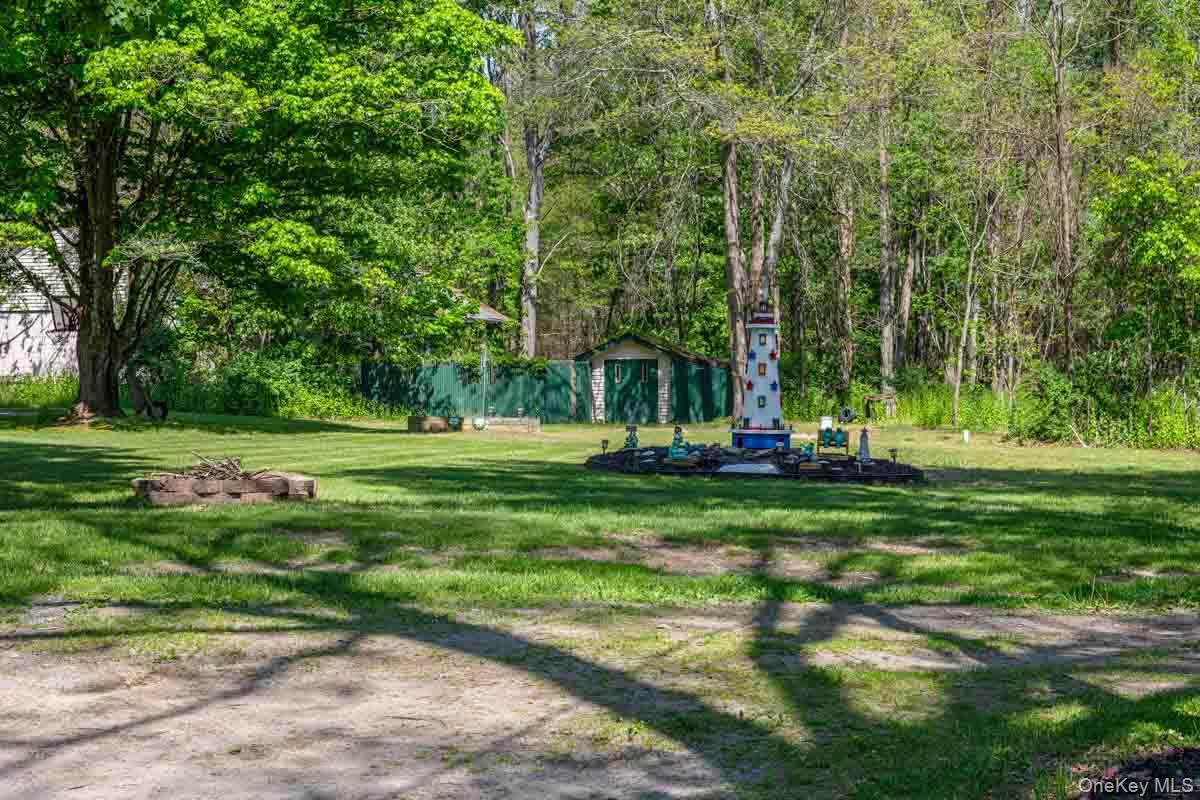 126 Red Top Road, Unit B Wallkill, NY 12589 - Photo 4 of 15