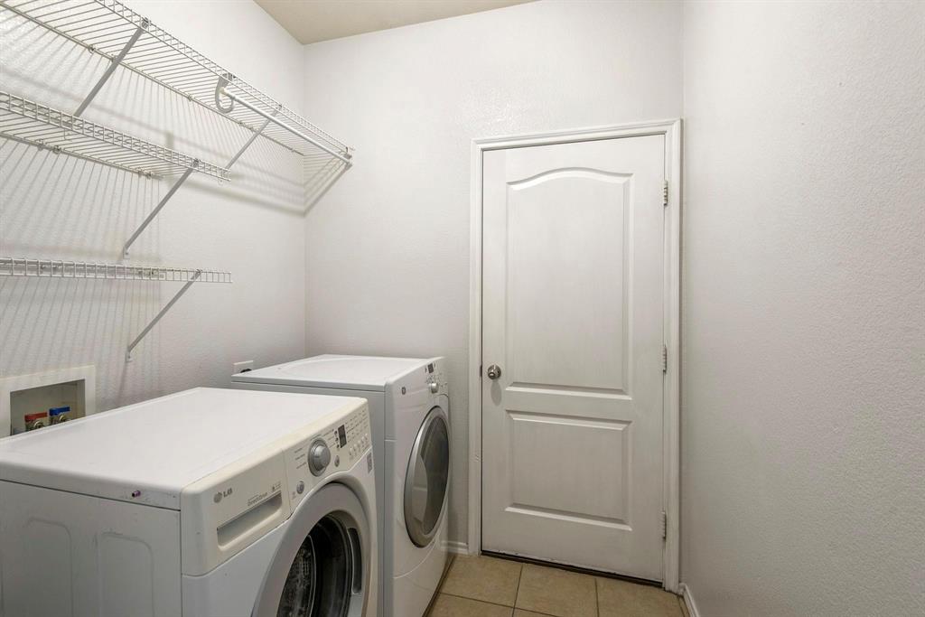 448 Northbrook Avenue Oak Point, TX 75068 - Photo 11 of 12 a utility room with dryer and washer