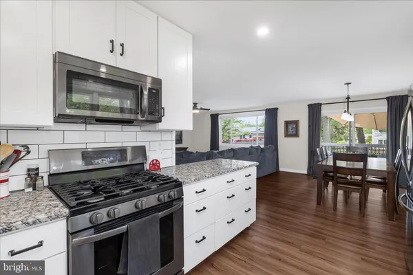 $574,999 | 5046 Summer Day Lane, Columbia, MD 21044