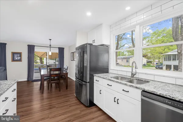 $574,999 | 5046 Summer Day Lane, Columbia, MD 21044