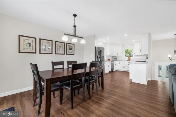 $574,999 | 5046 Summer Day Lane, Columbia, MD 21044