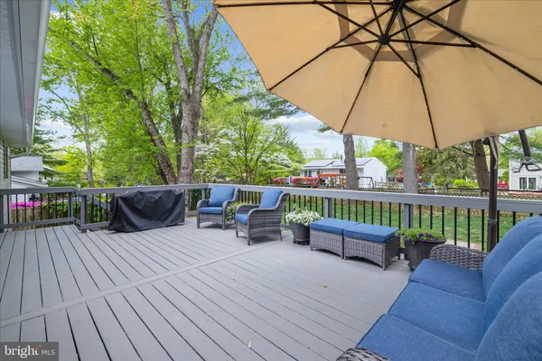 $574,999 | 5046 Summer Day Lane, Columbia, MD 21044