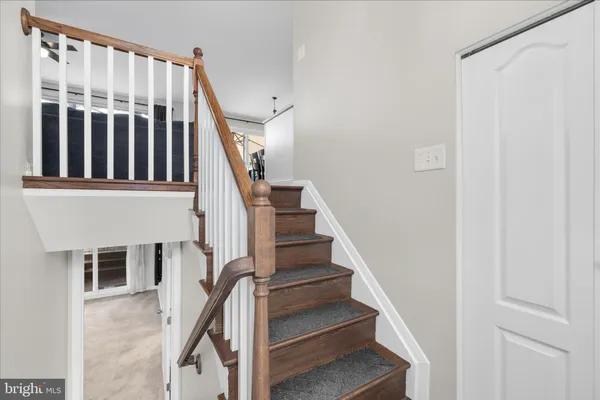 $574,999 | 5046 Summer Day Lane, Columbia, MD 21044