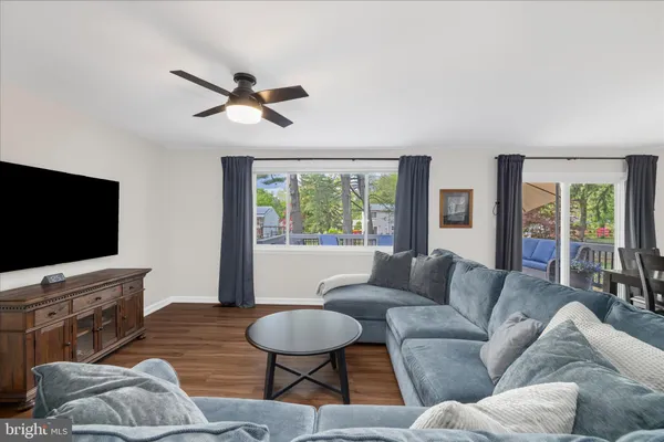 $574,999 | 5046 Summer Day Lane, Columbia, MD 21044