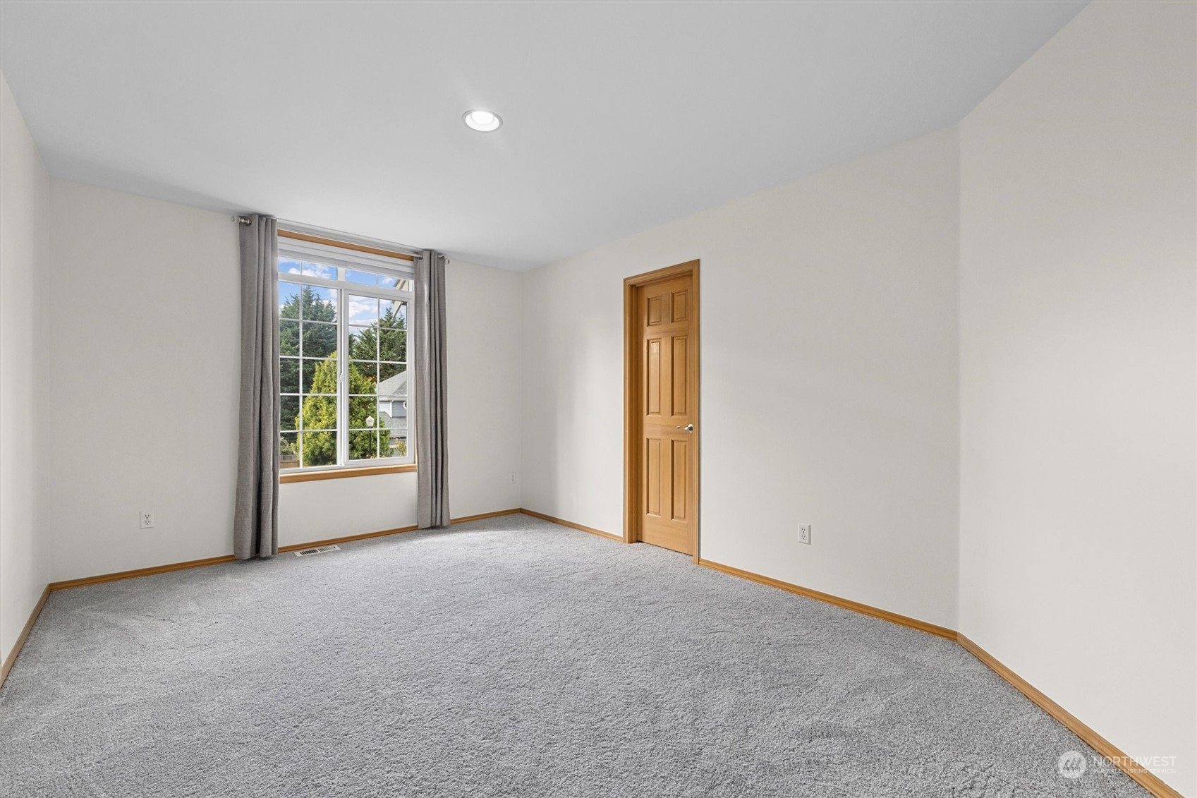 2510 Monroe Court Northeast Renton, WA 98056 - Photo 30 of 40 Gallery Image 30