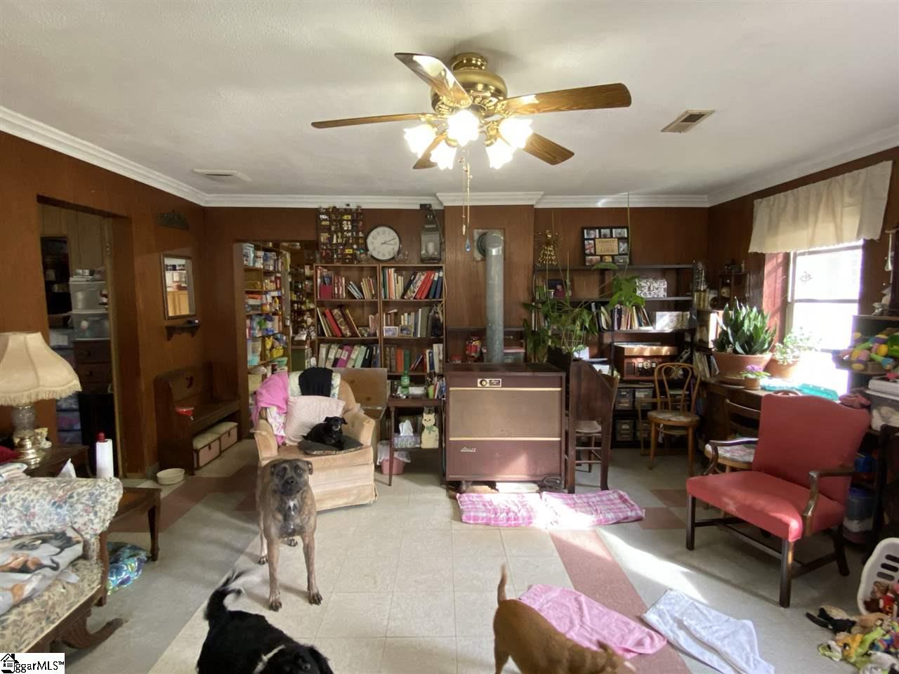 22 Reeves Avenue Greenville, SC 29605 - Photo 12 of 25