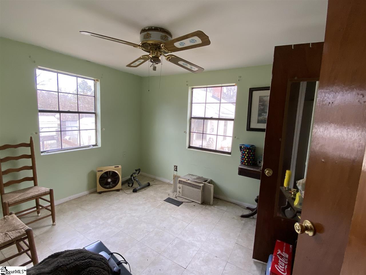 22 Reeves Avenue Greenville, SC 29605 - Photo 22 of 25