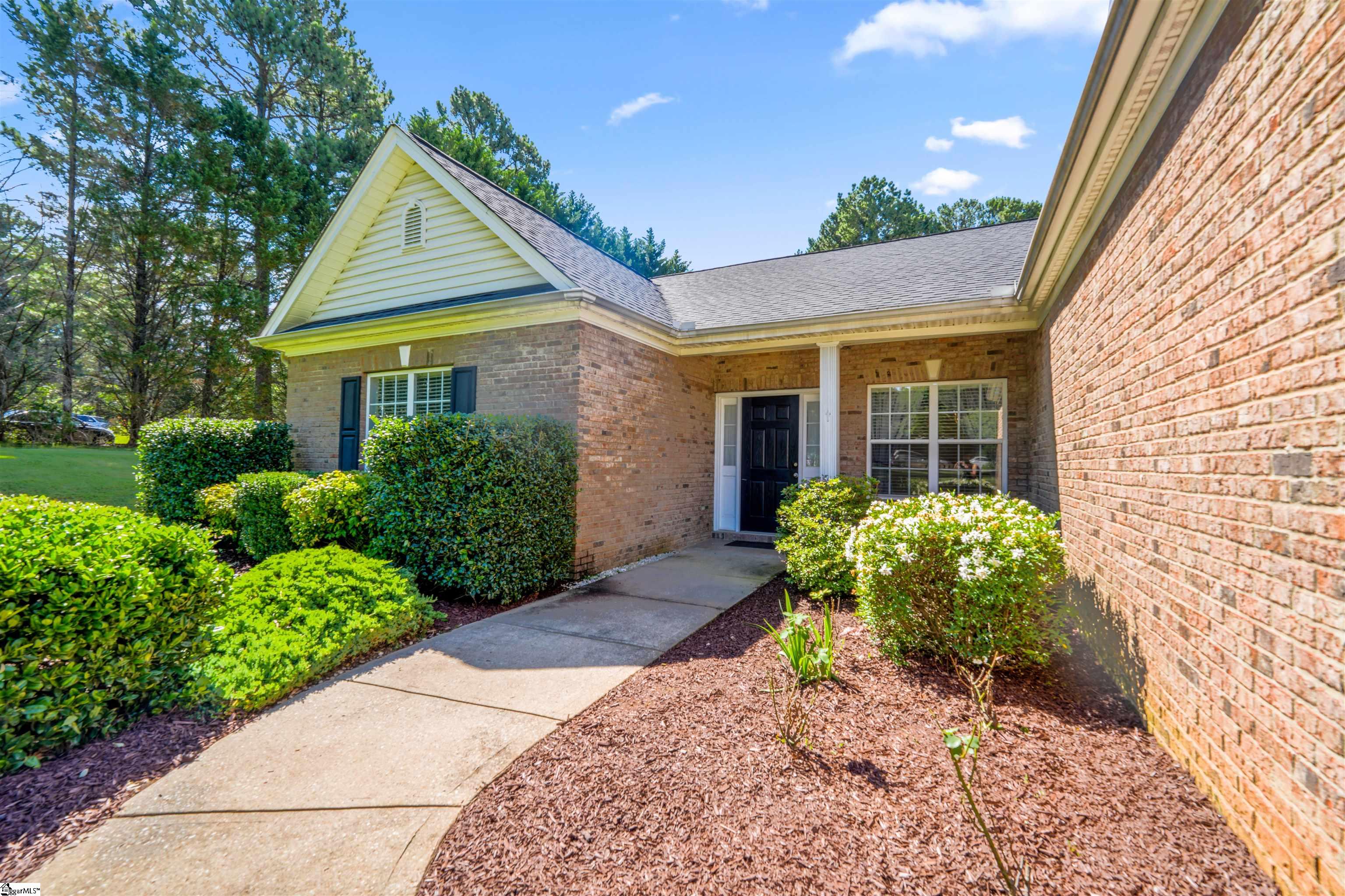 101 Riddle Road Simpsonville, SC 29681 - Photo 3 of 34 Gallery Image 3