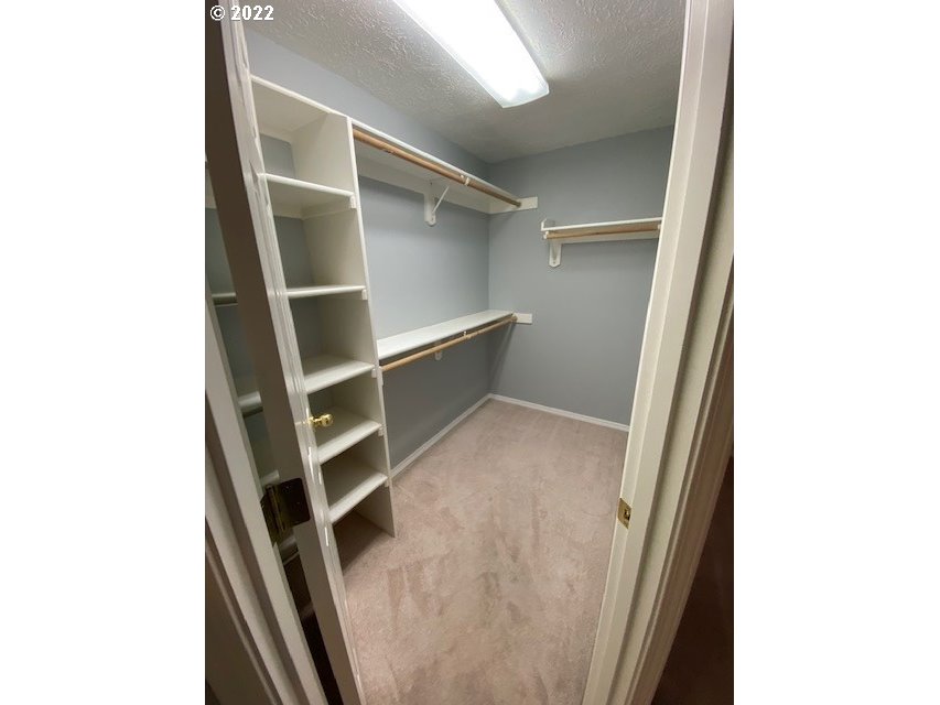 37227 Solso Road Sandy, OR 97055 - Photo 18 of 28 a view of an empty walk in closet