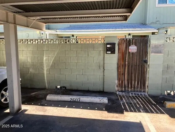 a view of a shower
