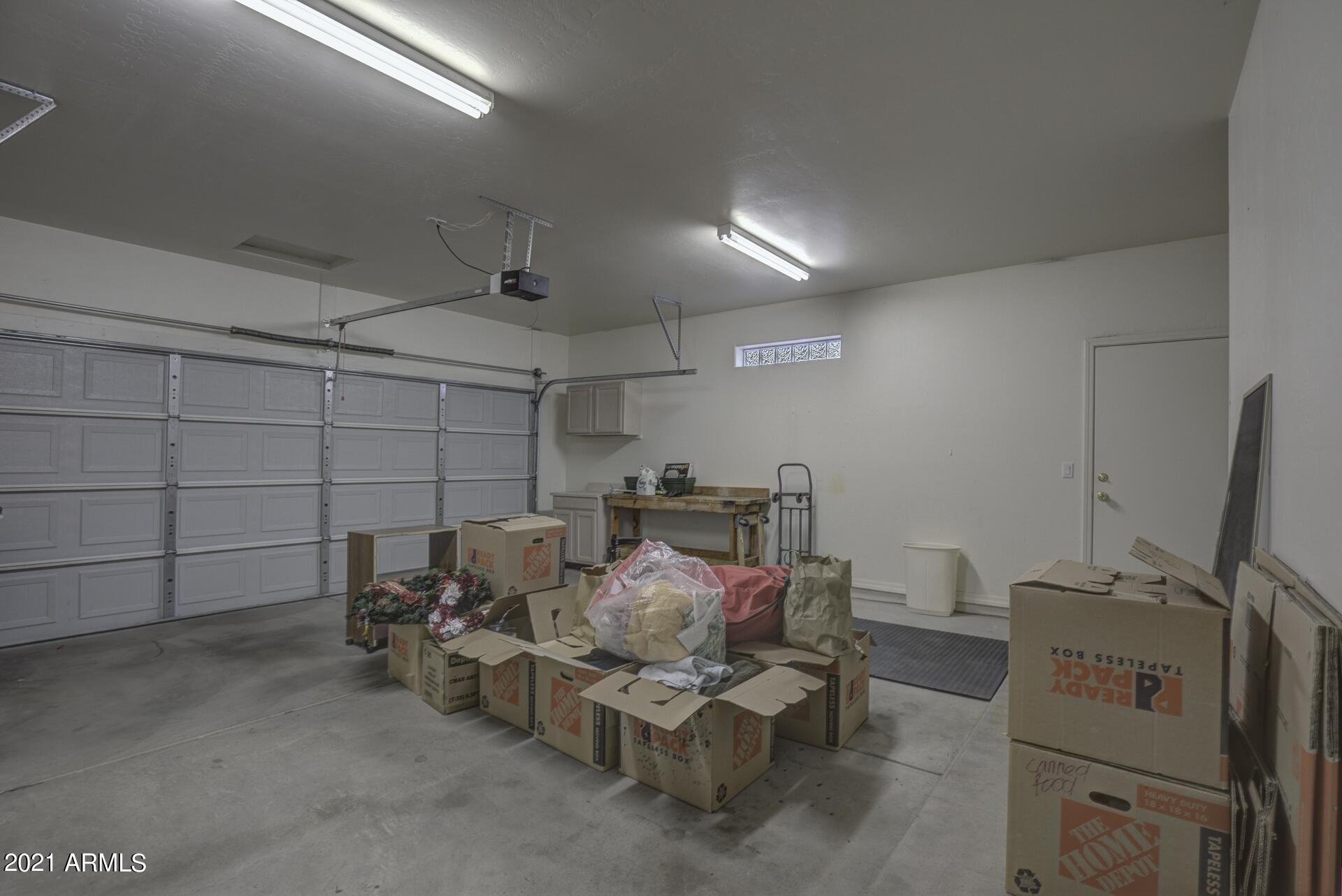 2114 Florence Road Payson, AZ 85541 - Photo 26 of 32 Garage