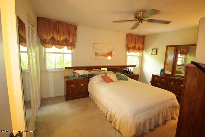 501 Moser Road Louisville, KY 40243 - Photo 24 of 40 IMG_2370