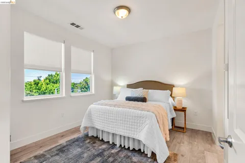 $1,380,000 | 820 East Duane Avenue, Unit 5, Sunnyvale, CA 94085
