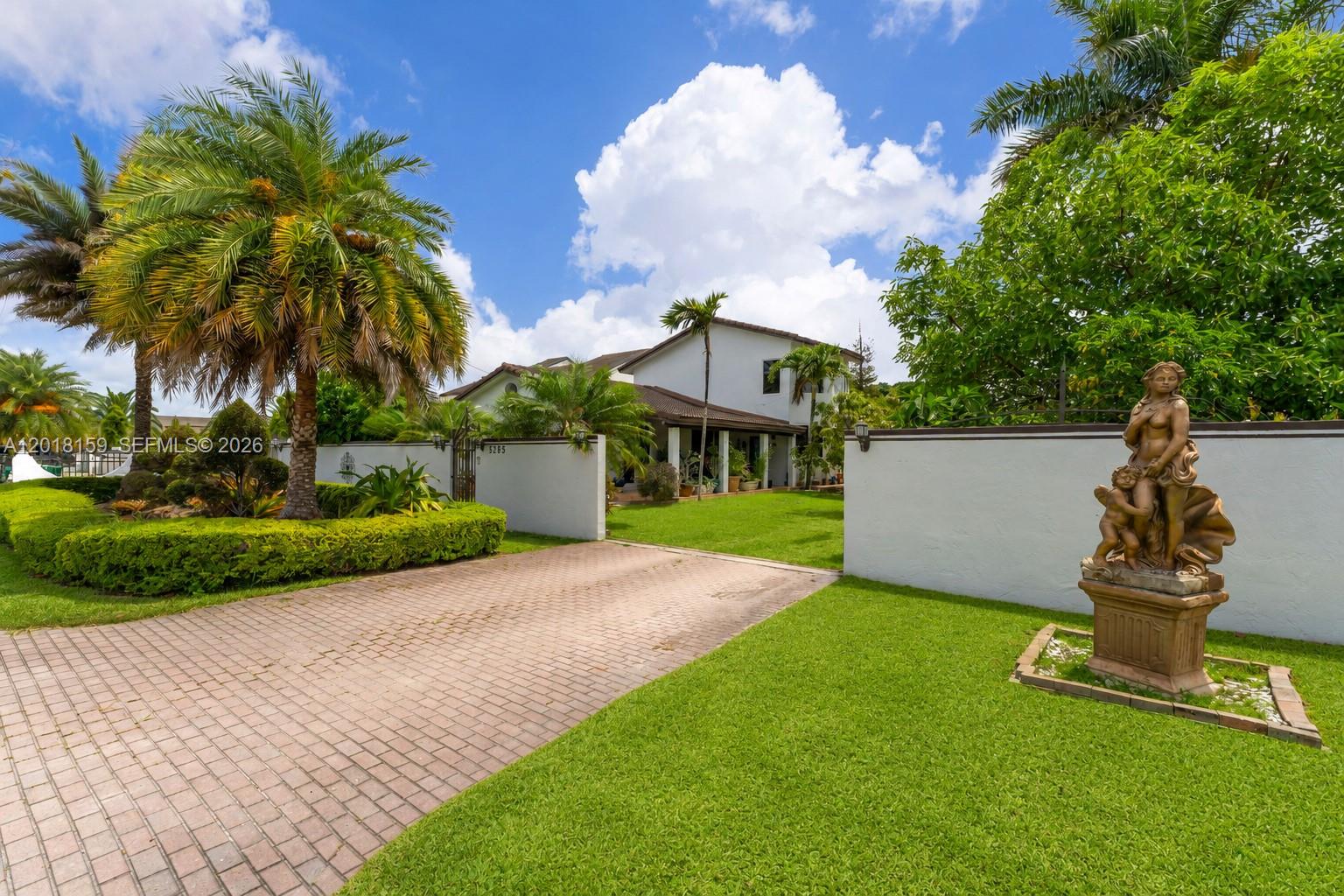 3285 Southwest 132nd Avenue Miami, FL 33175 - Photo 3 of 36