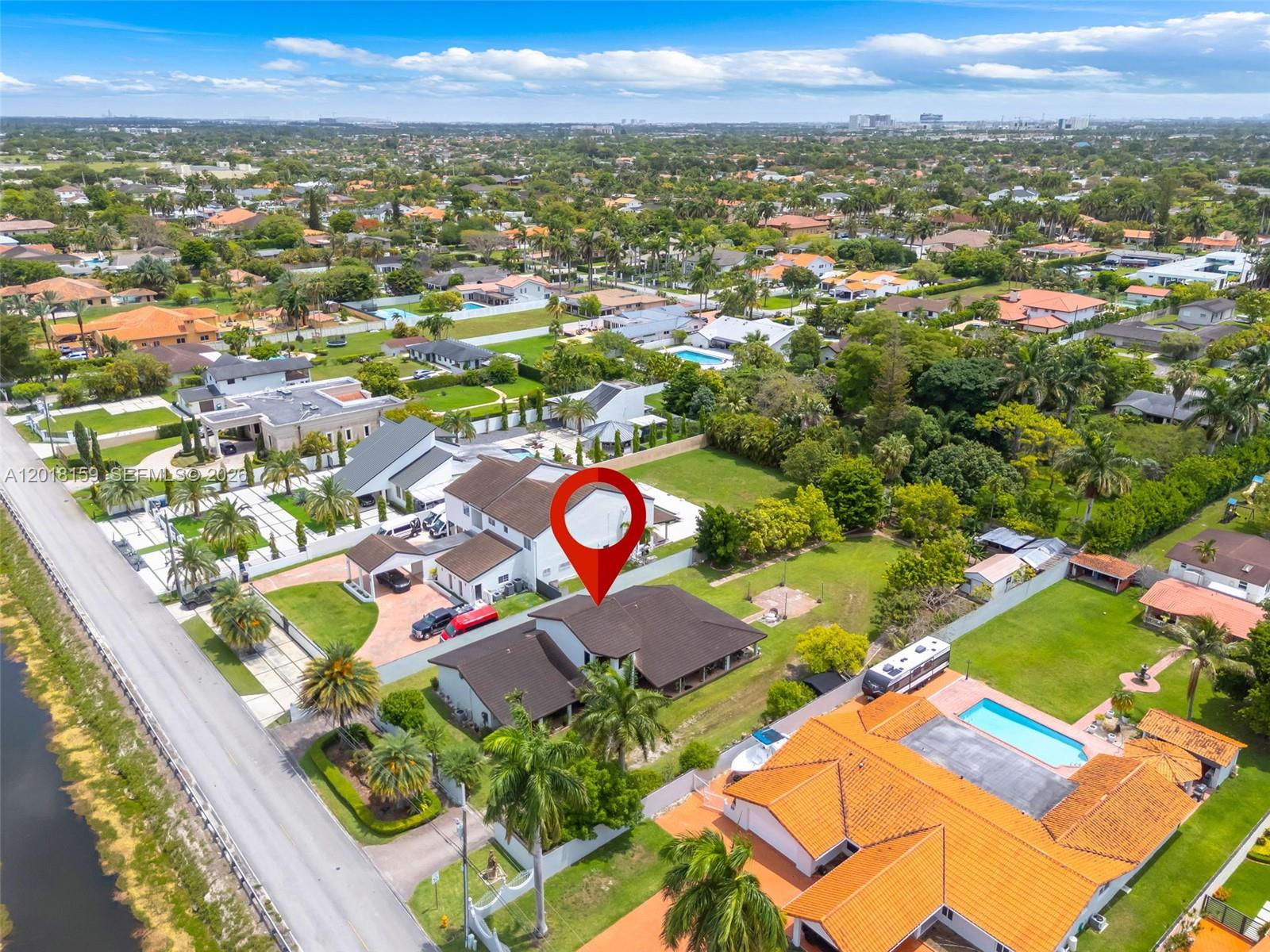 3285 Southwest 132nd Avenue Miami, FL 33175 - Photo 4 of 36