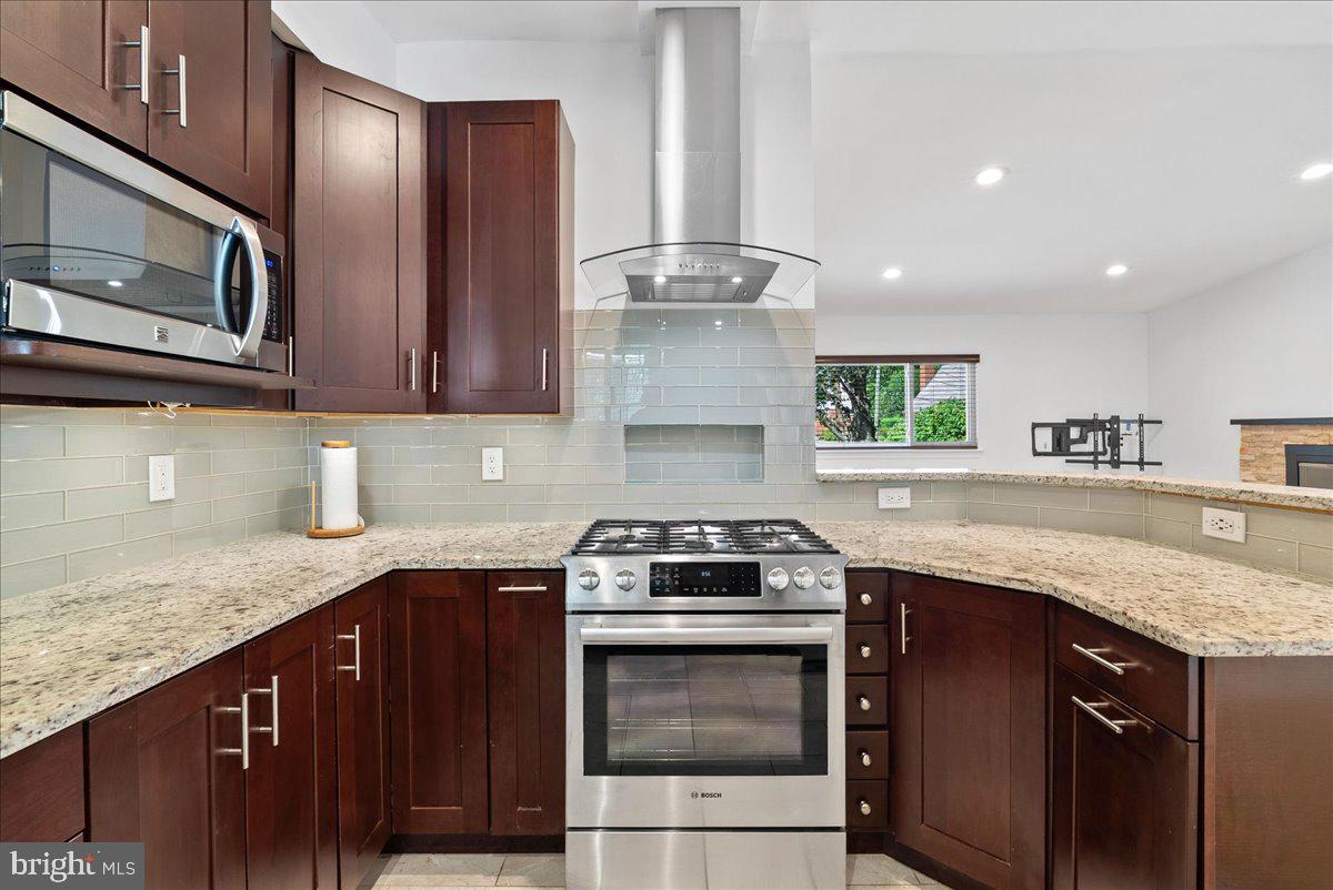4600 Strathblane Place Alexandria, VA 22304 - Photo 4 of 20 Kitchen
