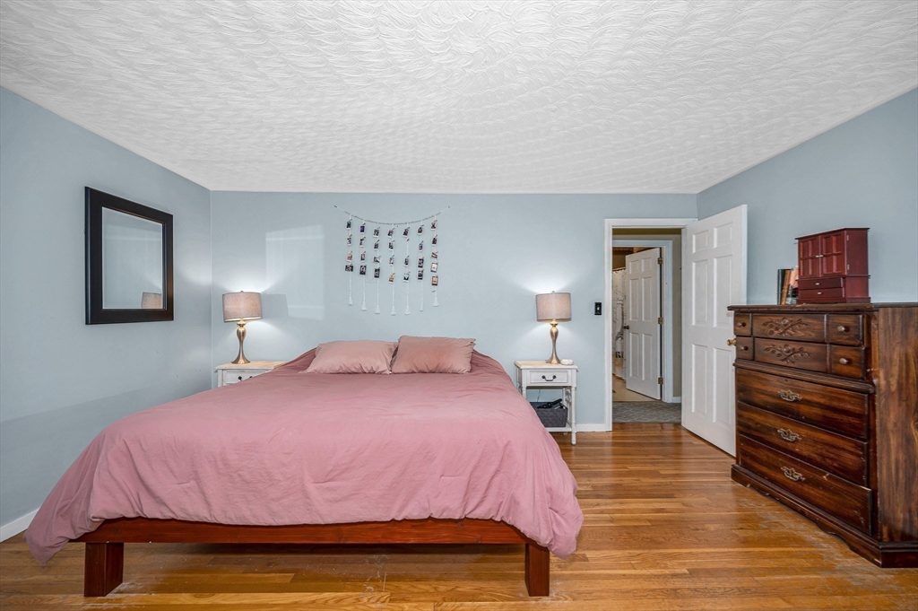 49 Countryside Road Grafton, MA 01536 - Photo 15 of 36