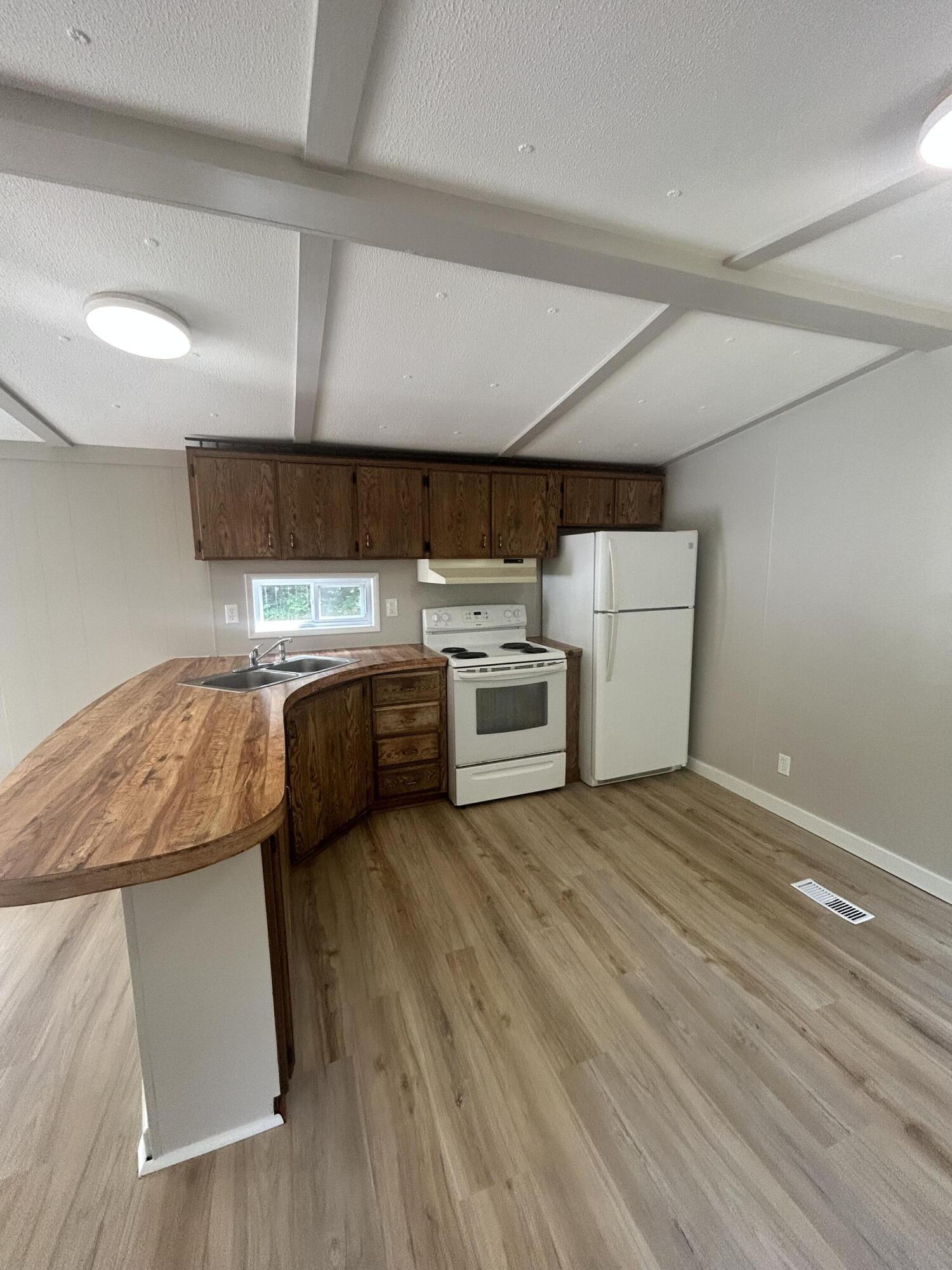 267 East Newport Road Stetson, ME 04488 - Photo 16 of 34 image00016