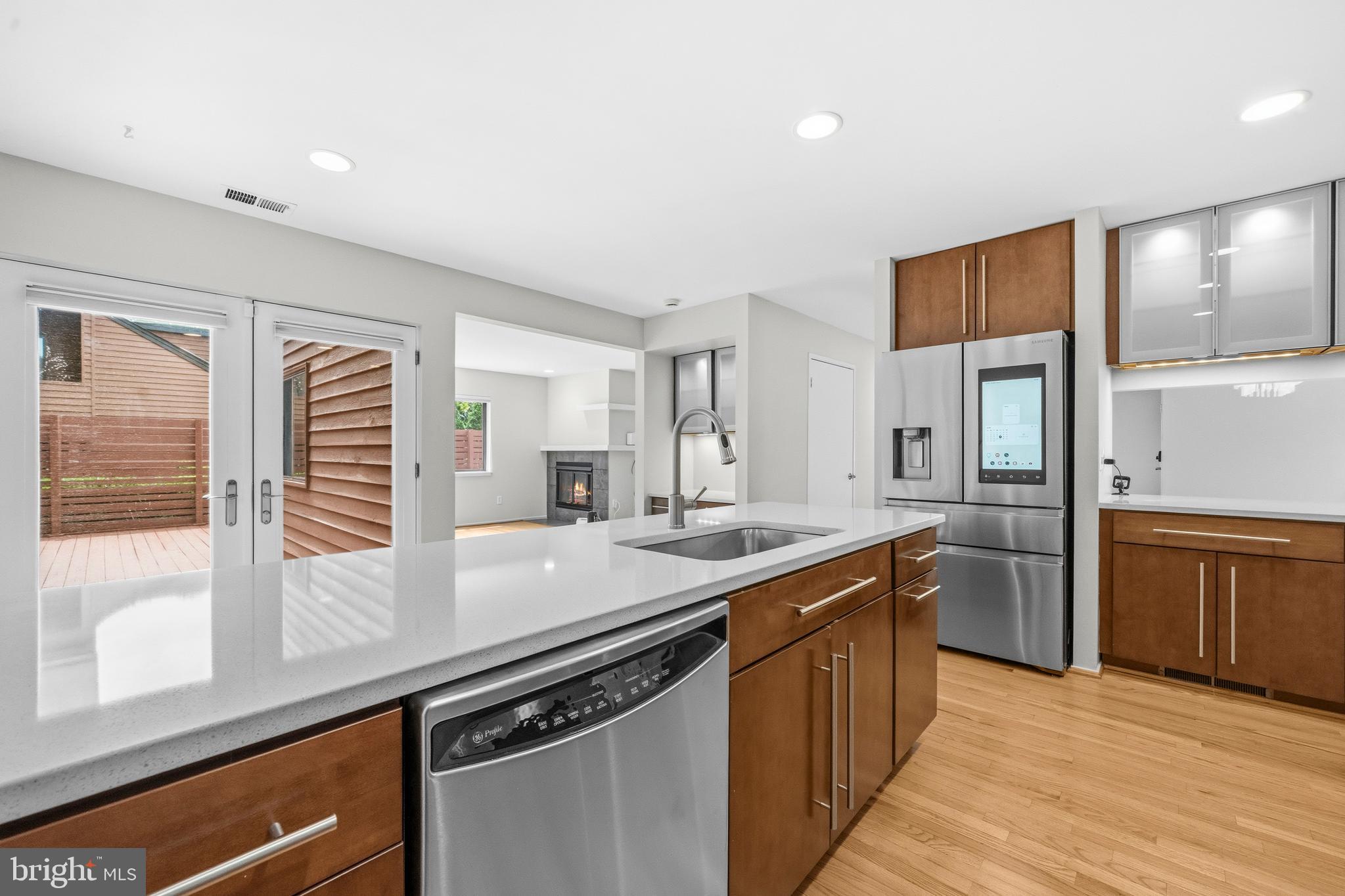 2105 South Bay Lane Reston, VA 20191 - Photo 13 of 71