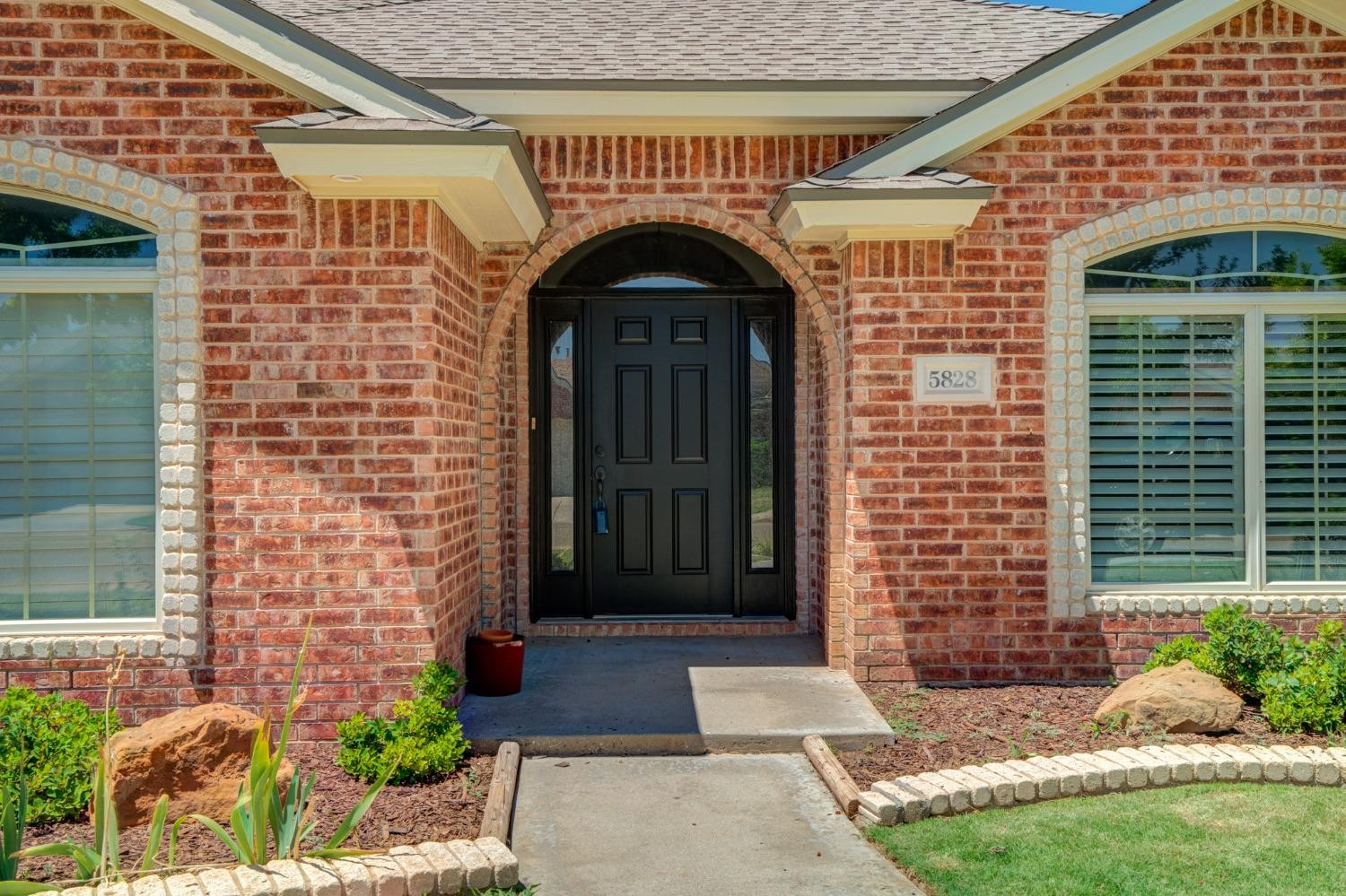 5828 101st Street Lubbock, TX 79424 - Photo 3 of 36 Photo 3
