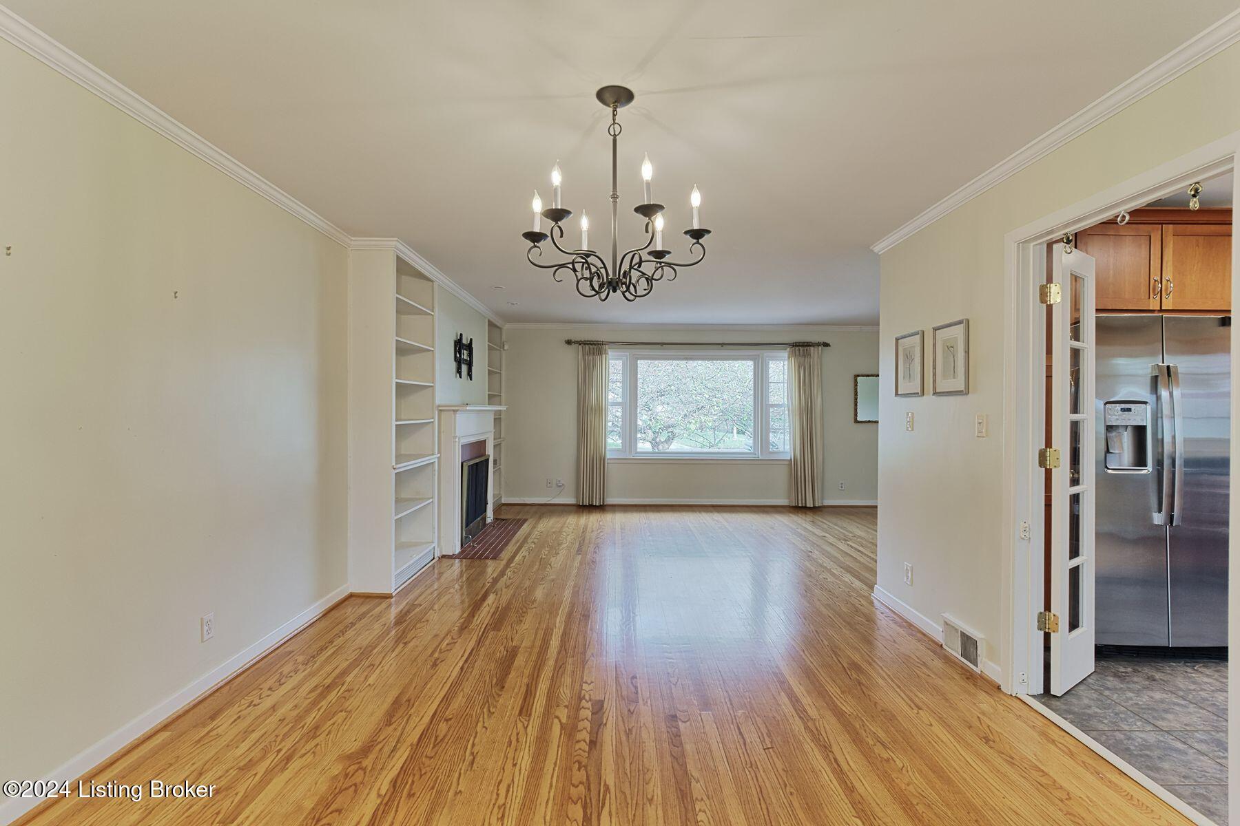 808 Huntington Road Louisville, KY 40207 - Photo 8 of 38 photo_online_008