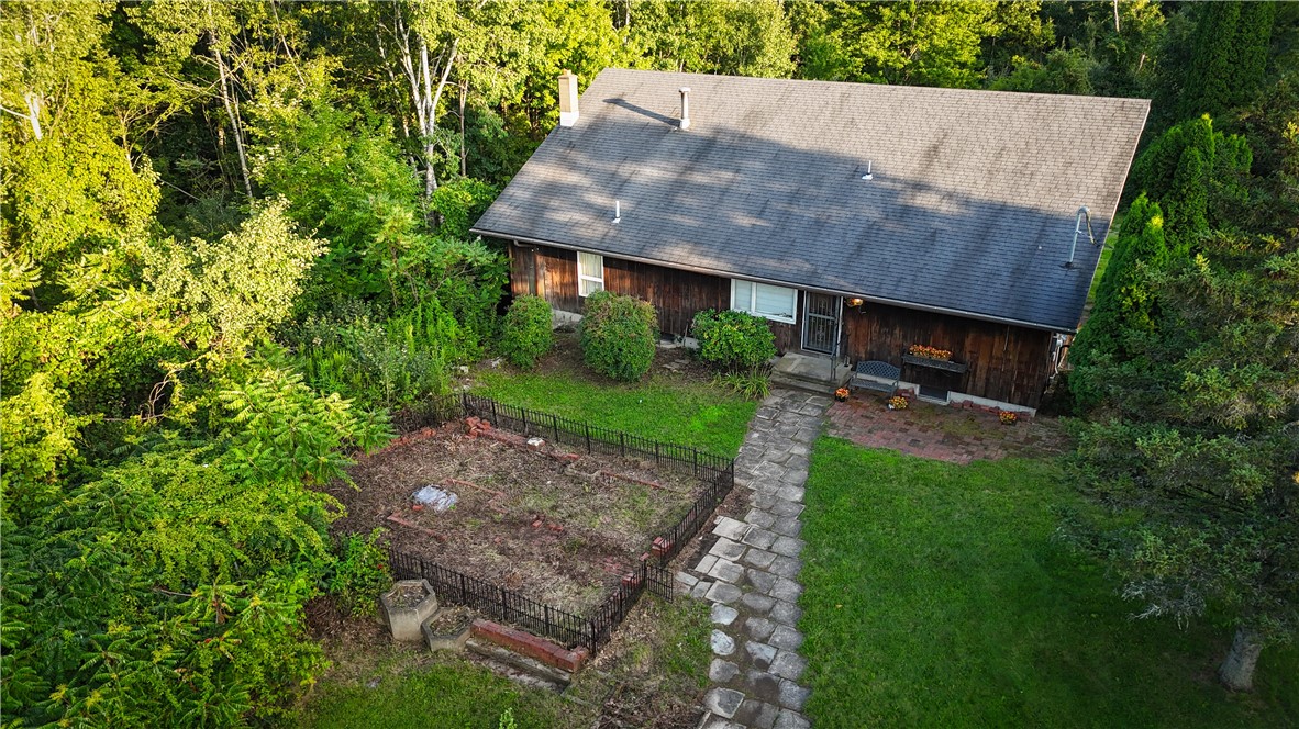 144 Hardscrabble Road Baldwin, NY 14861 - Photo 7 of 50 Gallery Image 7