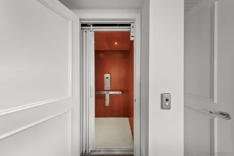 $4,400,000 | 2500 Sixth Avenue, Unit PH5, San Diego, CA 92103