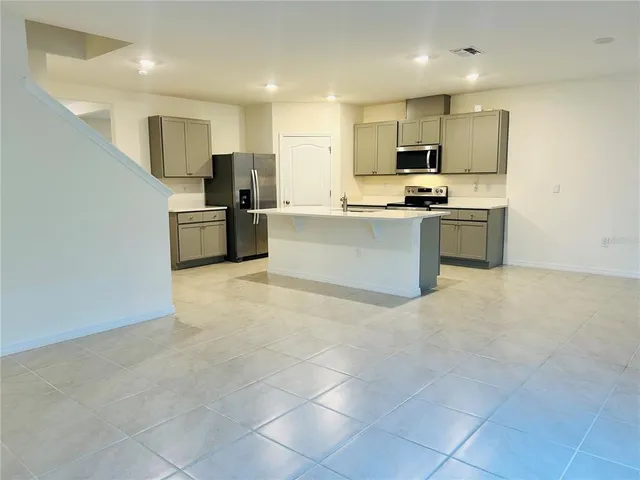 $2,400 | 1225 Lilac Lane, Winter Haven, FL 33884