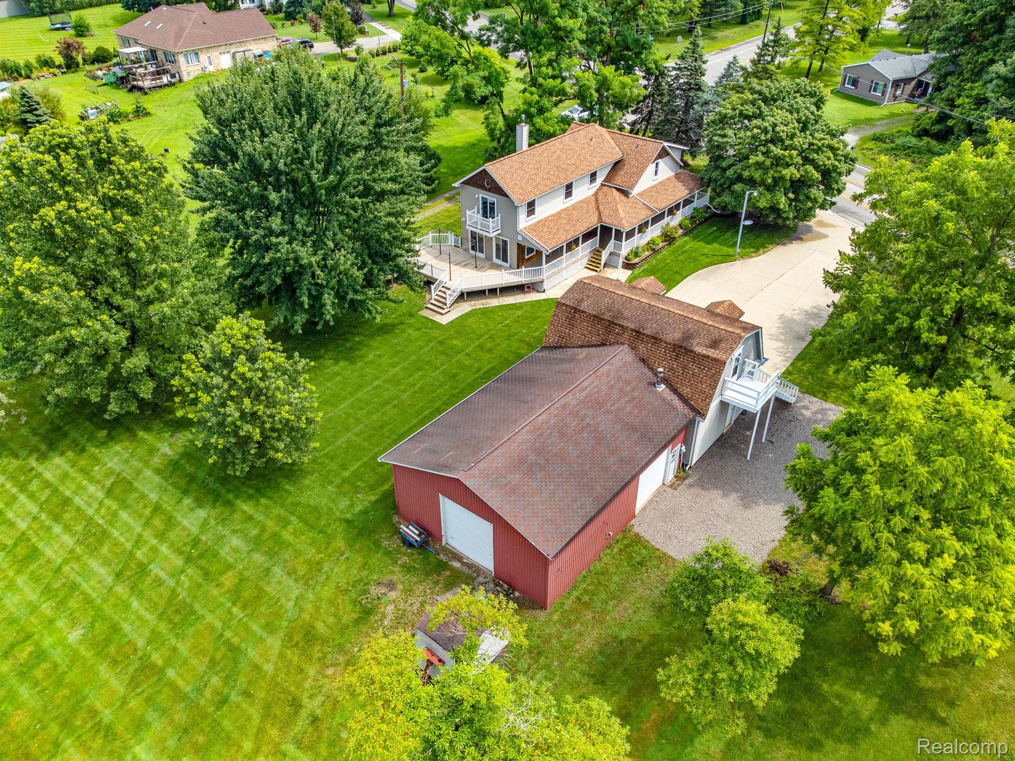 48975 Fairchild Road Macomb, MI 48042 - Photo 5 of 67 Gallery Image 5