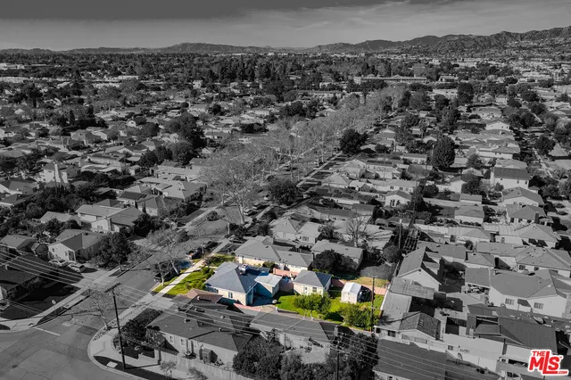 $999,888 | 340 South Lomita Street, Burbank, CA 91506