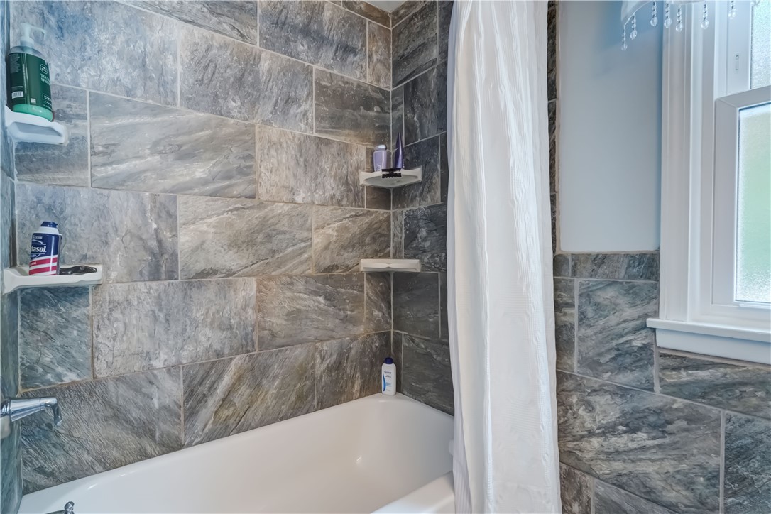 336 Beckwith Road Henrietta, NY 14586 - Photo 15 of 42