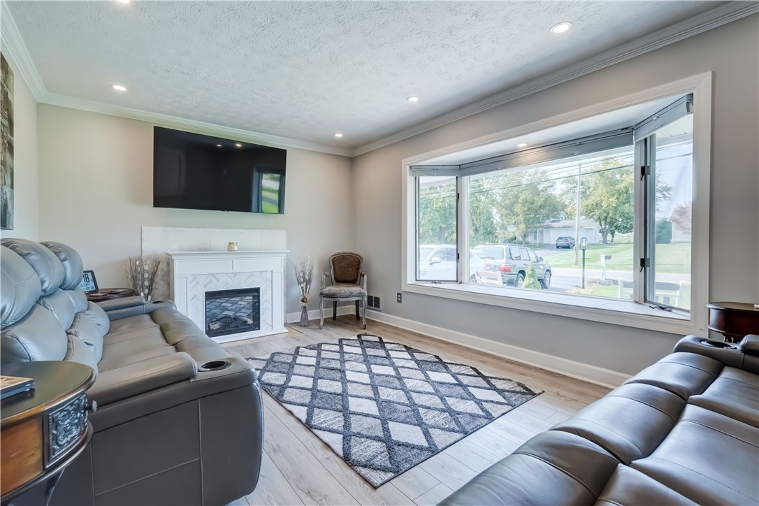 336 Beckwith Road Henrietta, NY 14586 - Photo 6 of 42