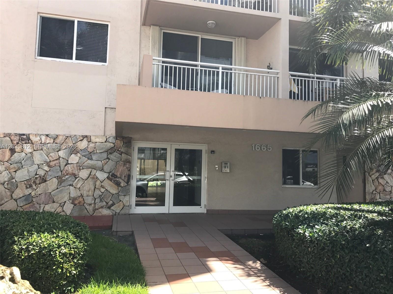 1665 Bay Road, Unit 416 Miami Beach, FL 33139 - Photo 15 of 15