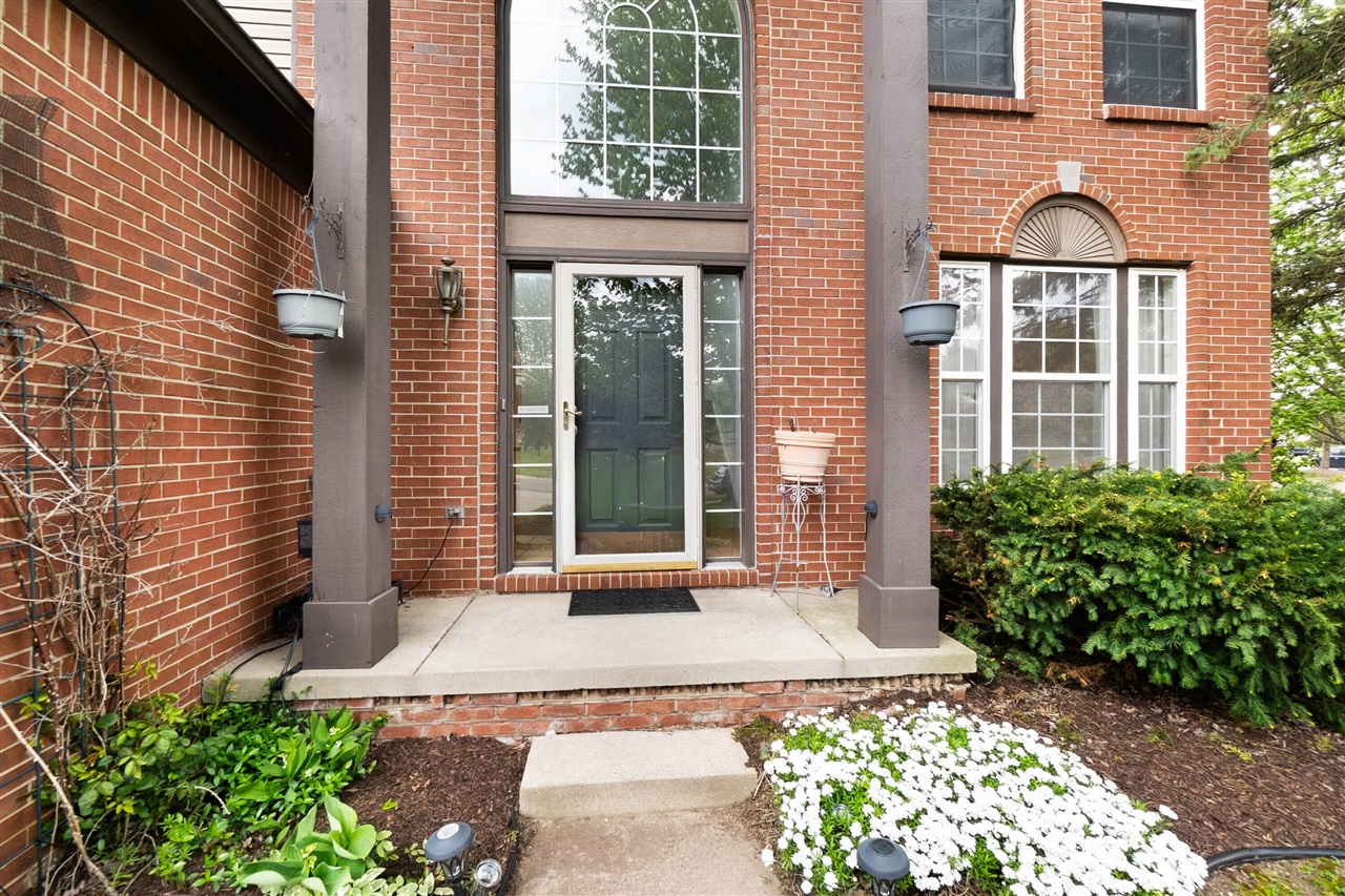 399 Quail Ridge Court Waterford, MI 48327 - Photo 3 of 44