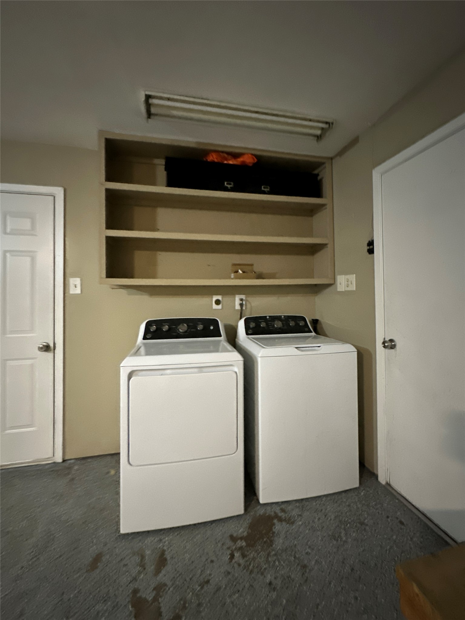 26403 Hunters Hollow Drive Spring, TX 77380 - Photo 27 of 34 Washer and dryer included!!