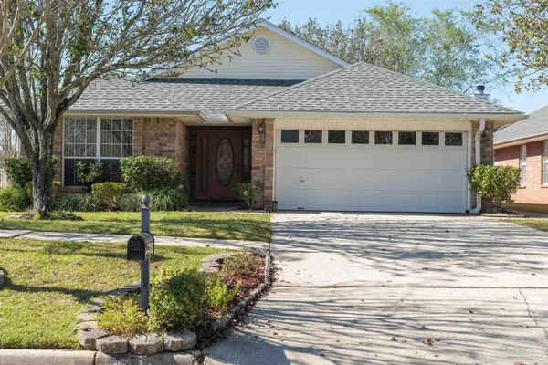 $2,200 | 25 Littleton Street, Cantonment, FL 32533