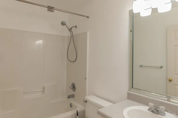 $2,200 | 25 Littleton Street, Cantonment, FL 32533