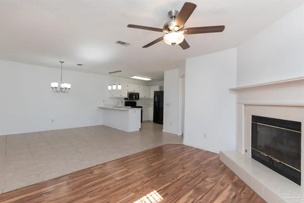 $2,200 | 25 Littleton Street, Cantonment, FL 32533